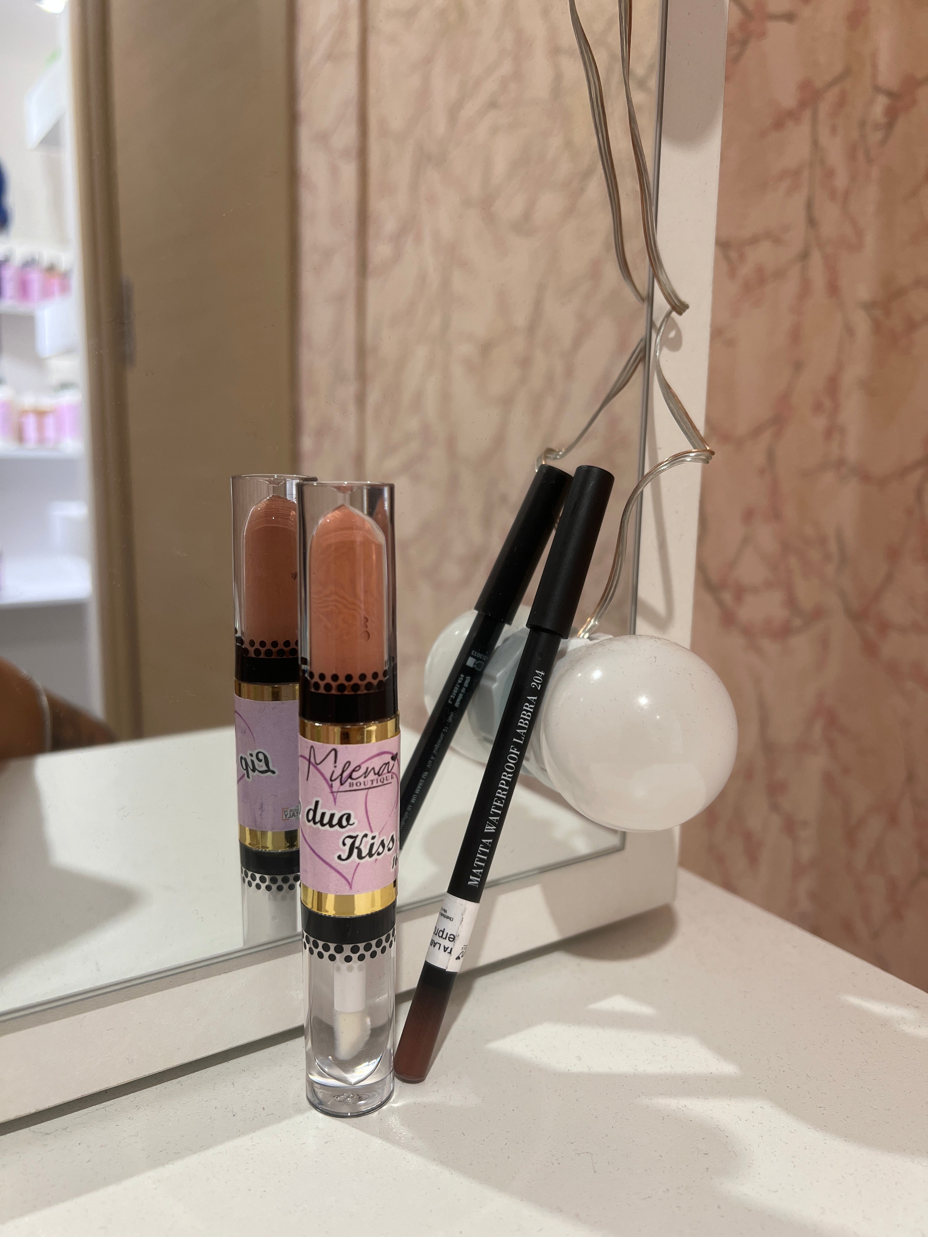 KIT LABBRA MATITA& ROSSETTO LIQUIDO E GLOSS