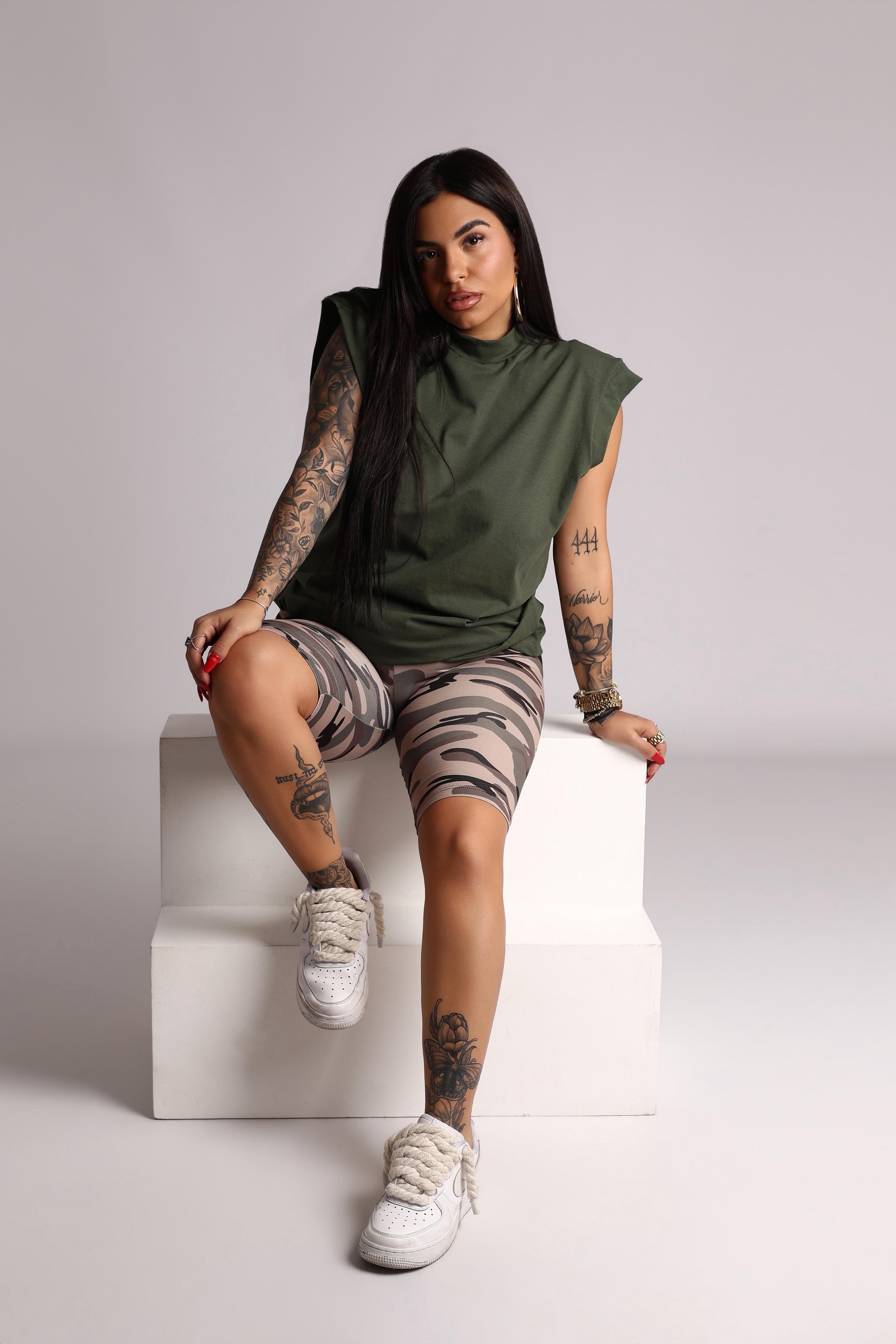 T-SHIRT SMANICATA OVER - GREEN