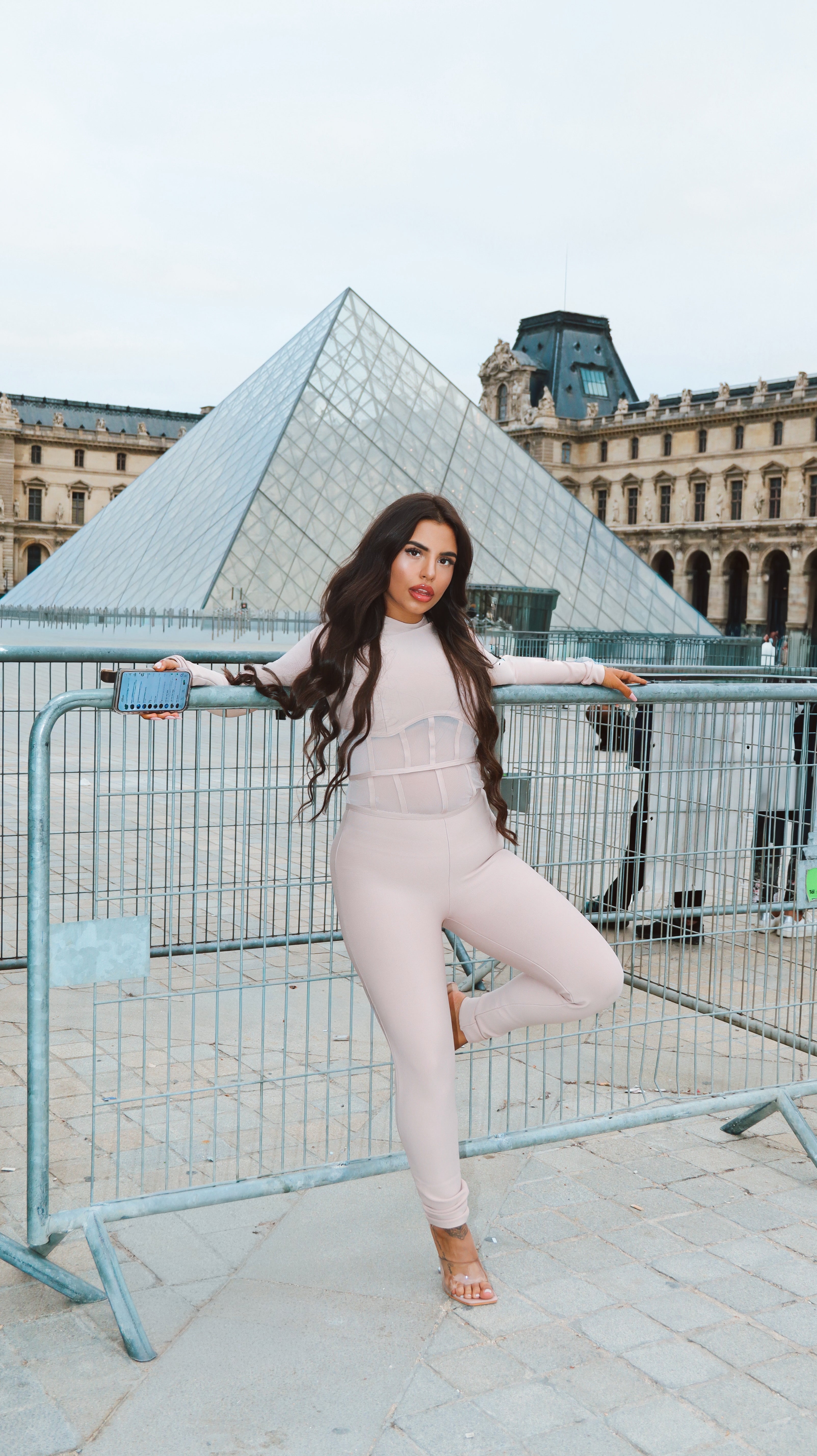 COORDINATO BEIGE MIL